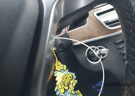 2015 Mercedes-Benz E 350 4Matic z USA, uszkodzony, nr VIN WDDHF8JB7FB135334